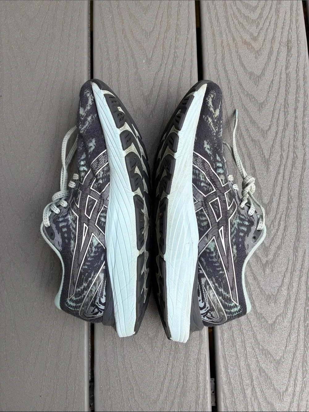 ASICS Women's GEL Cumulus 23 Running Sneakers Mint Gray Size 8